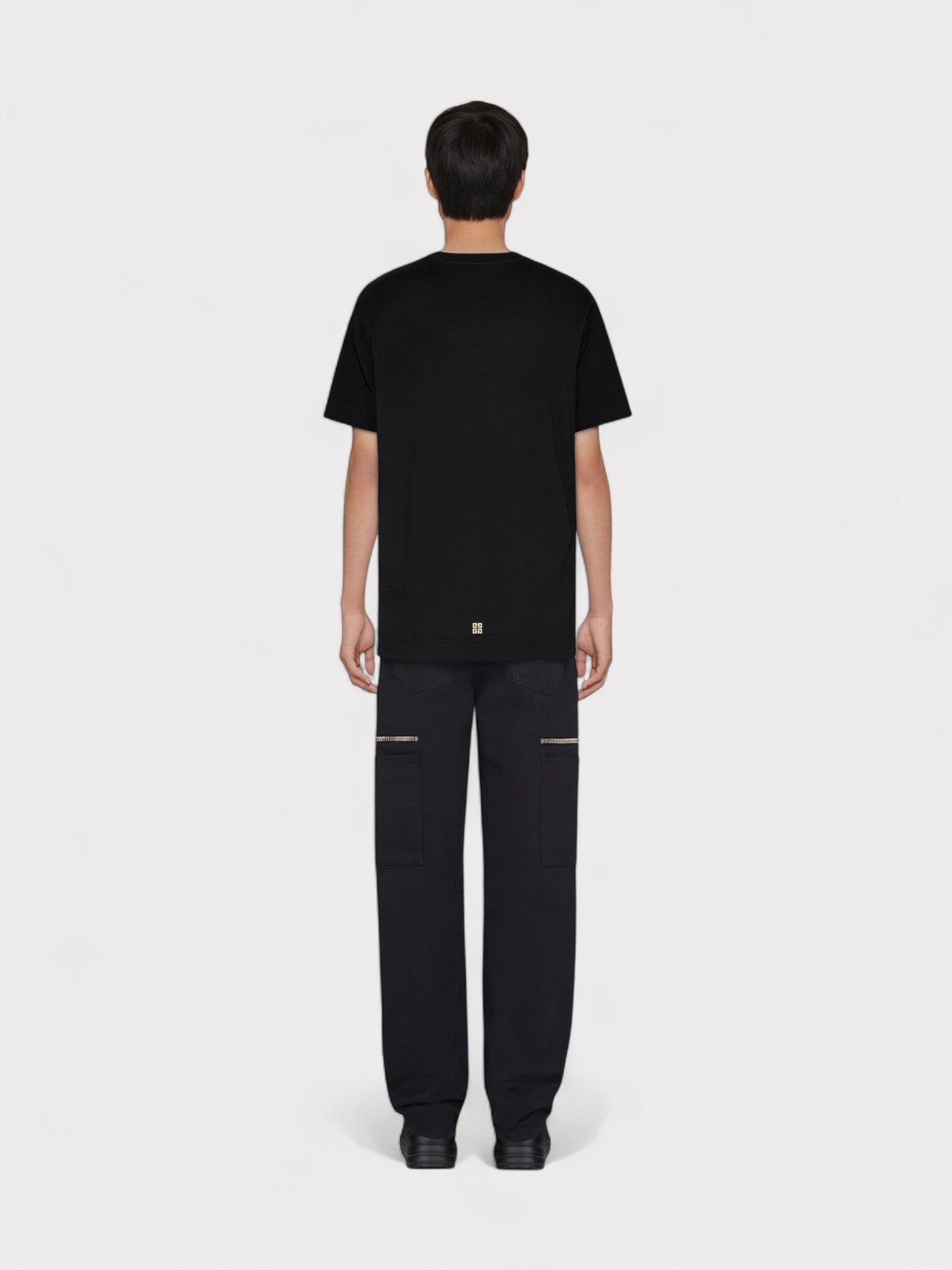 Givenchy Oversized Fit T-Shirt Black - Supplied FashionGivenchy