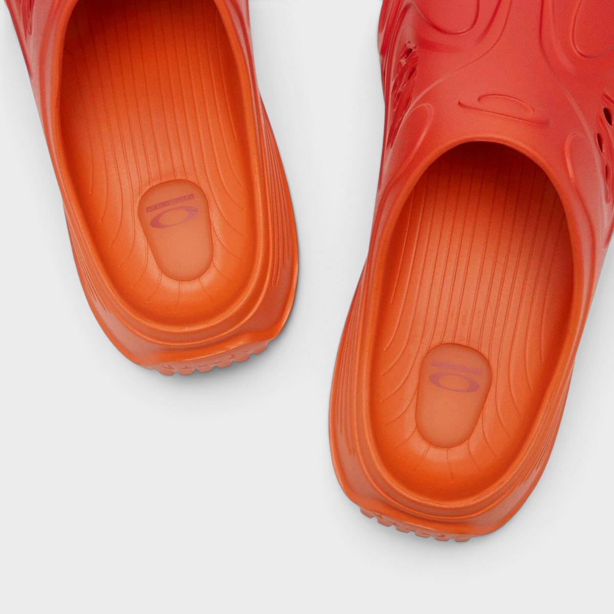 Supplied Fashion Braindead x Oakley Factory Team Gradient Paguro slip-on shoes in climbing ivy and rosin orange