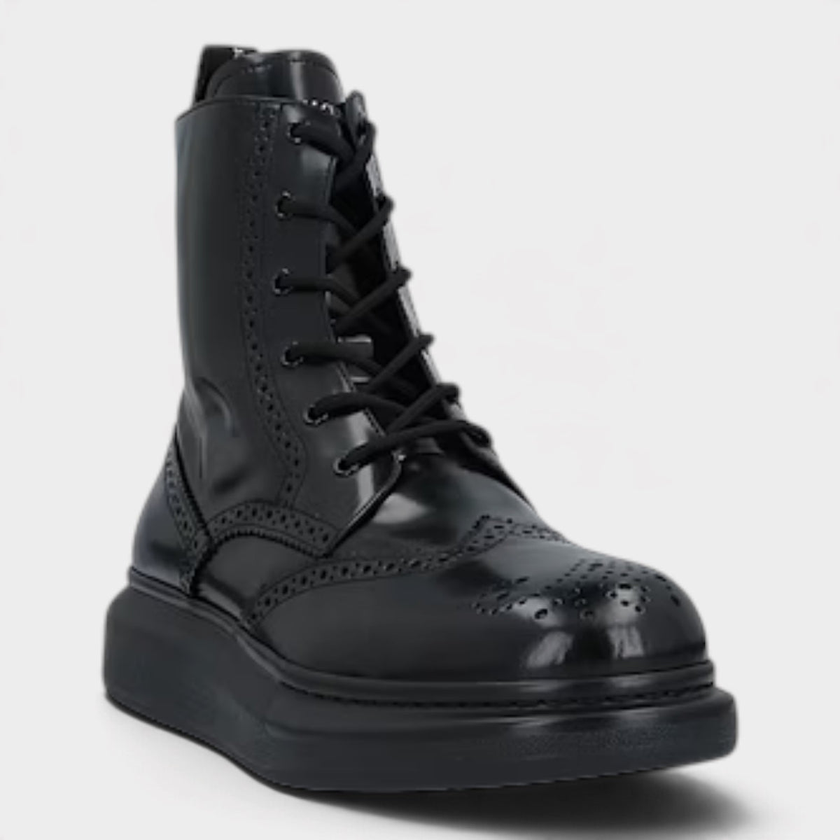 Hybrid Brogue Boot Black