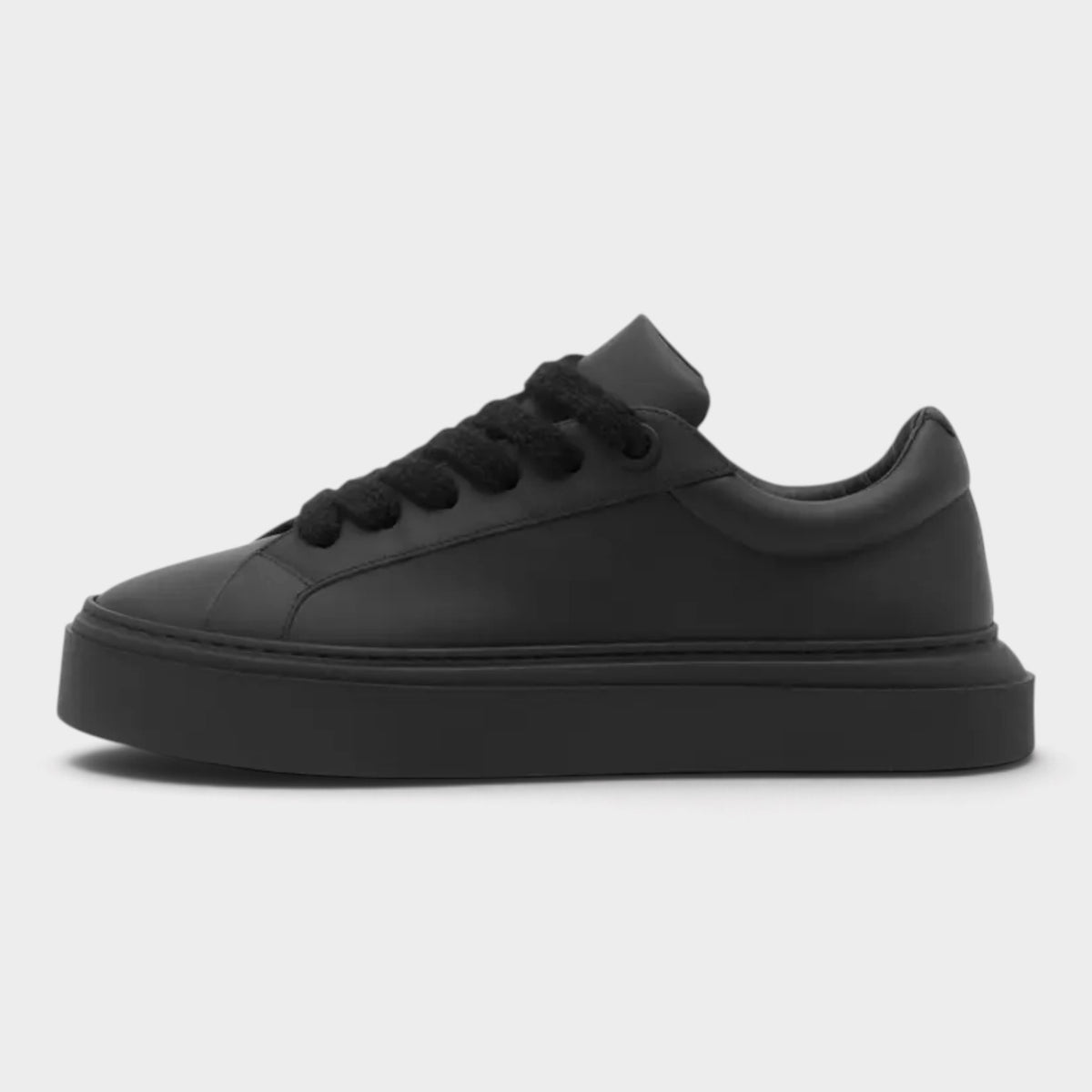 The Wilson Sneaker Triple Black