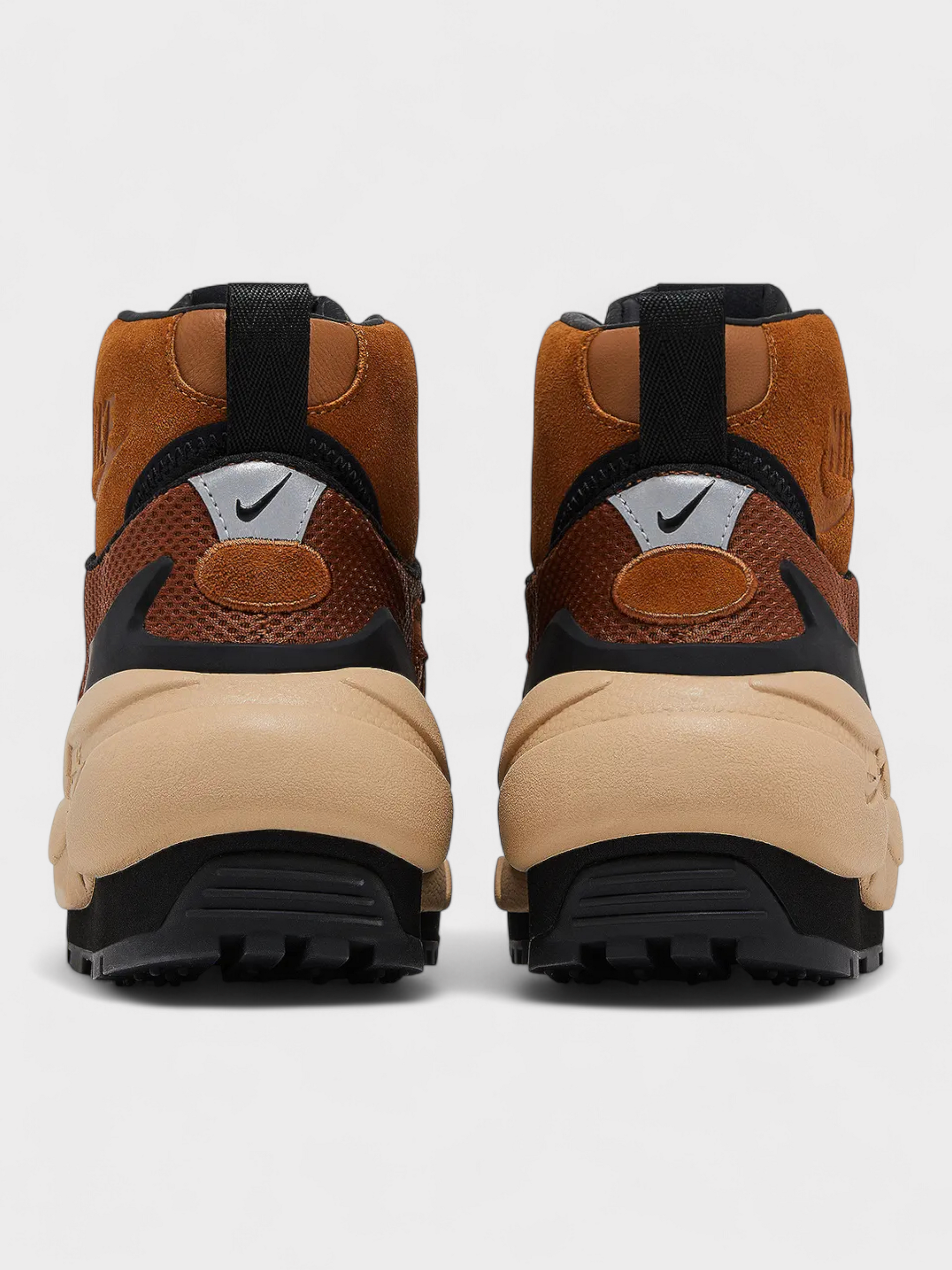 Nike Magmascape SP Sacai Light British Tan