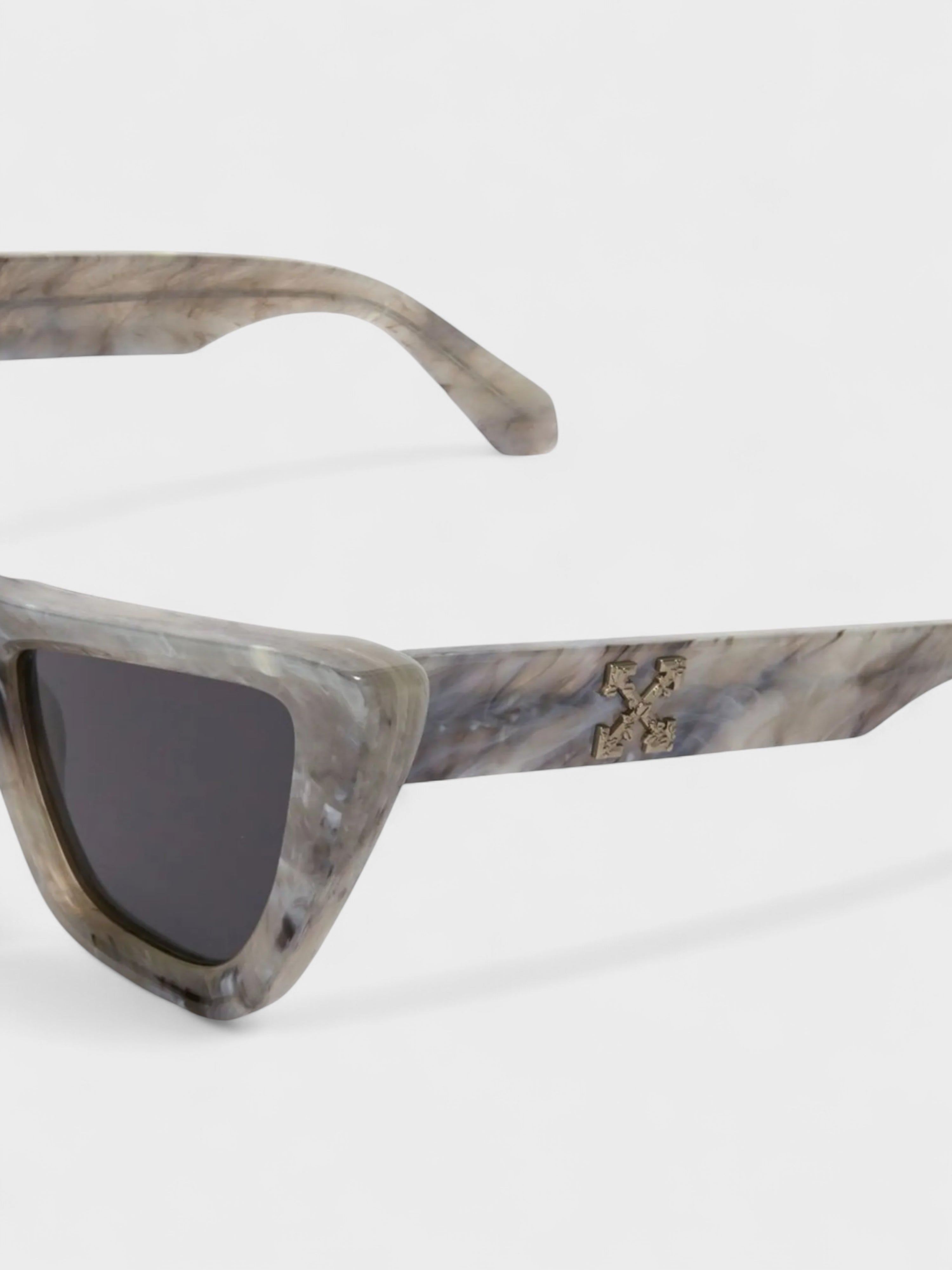 Off-White Cat Eye Tinted Sunglasses Grey