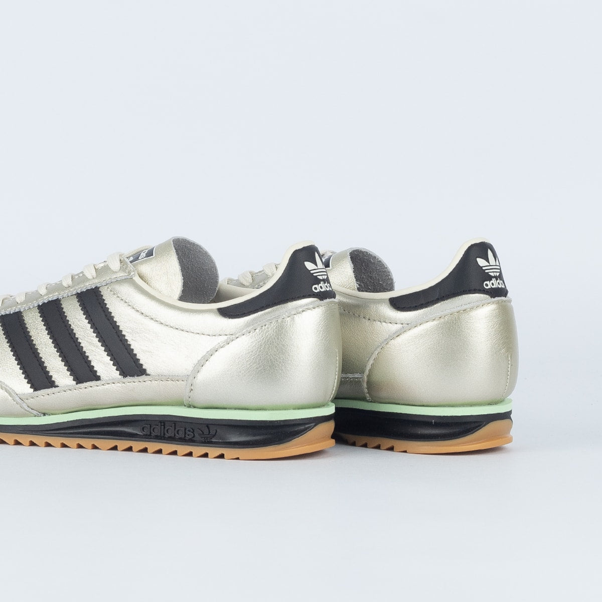 SL 72 OG Off White Metallic
