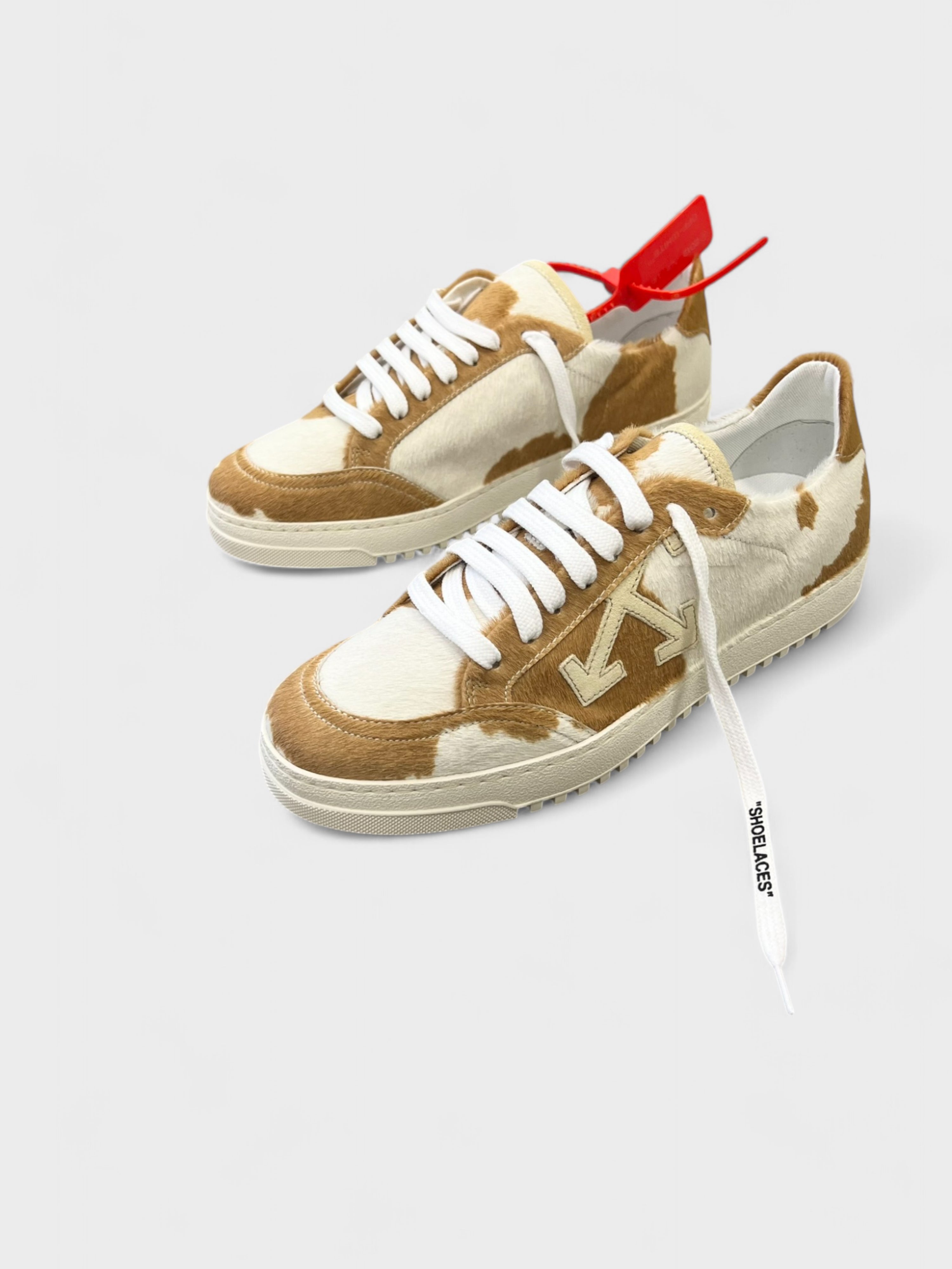 Off-White Wmns Pony Arrow 2.0 Sneakers White Brown