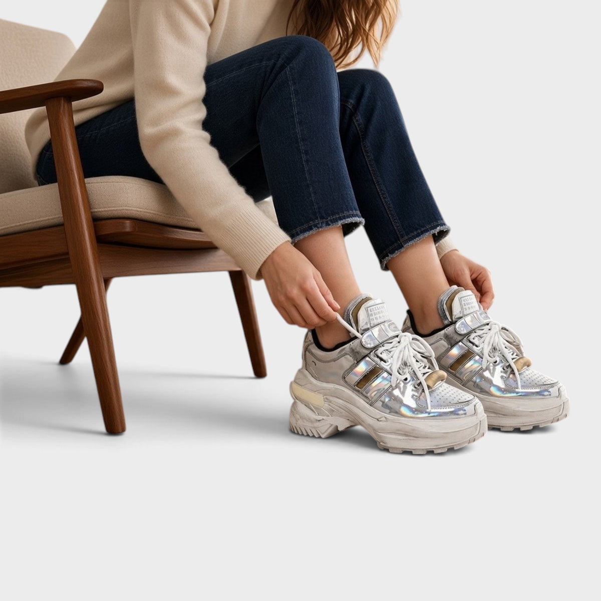 Chunky Holographic Distressed Sneakers Silver
