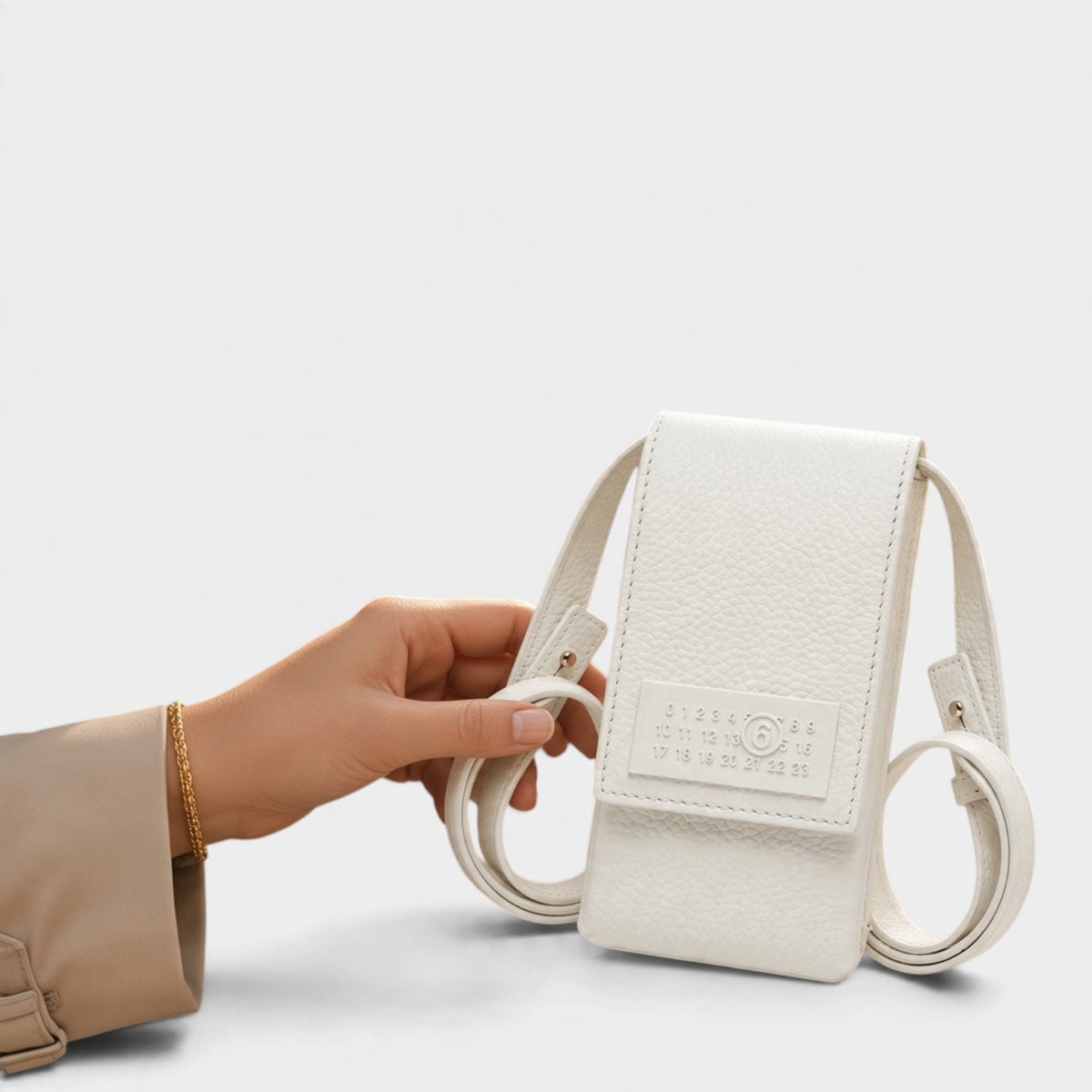 MM6 Small Pouch White