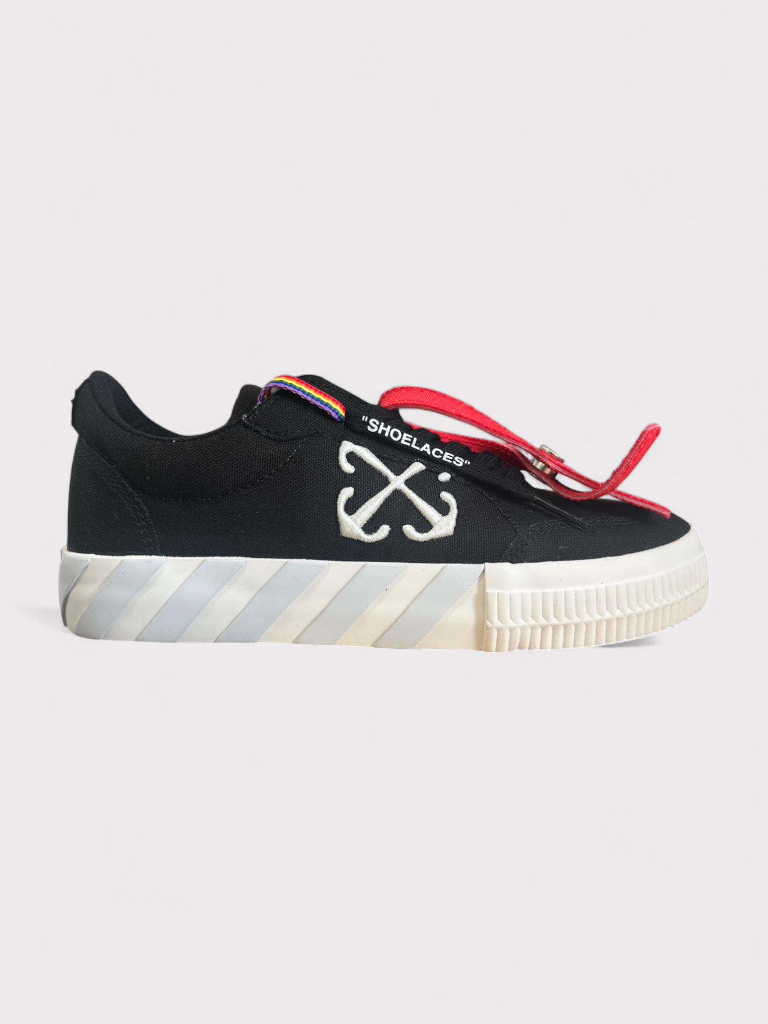 Off-White Vulcanised Lace Up Sneaker Black White Kids