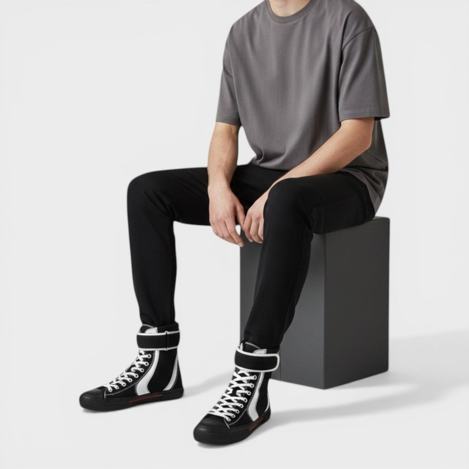 Sub High Top Lace Up Rubber Sole Boot Black White