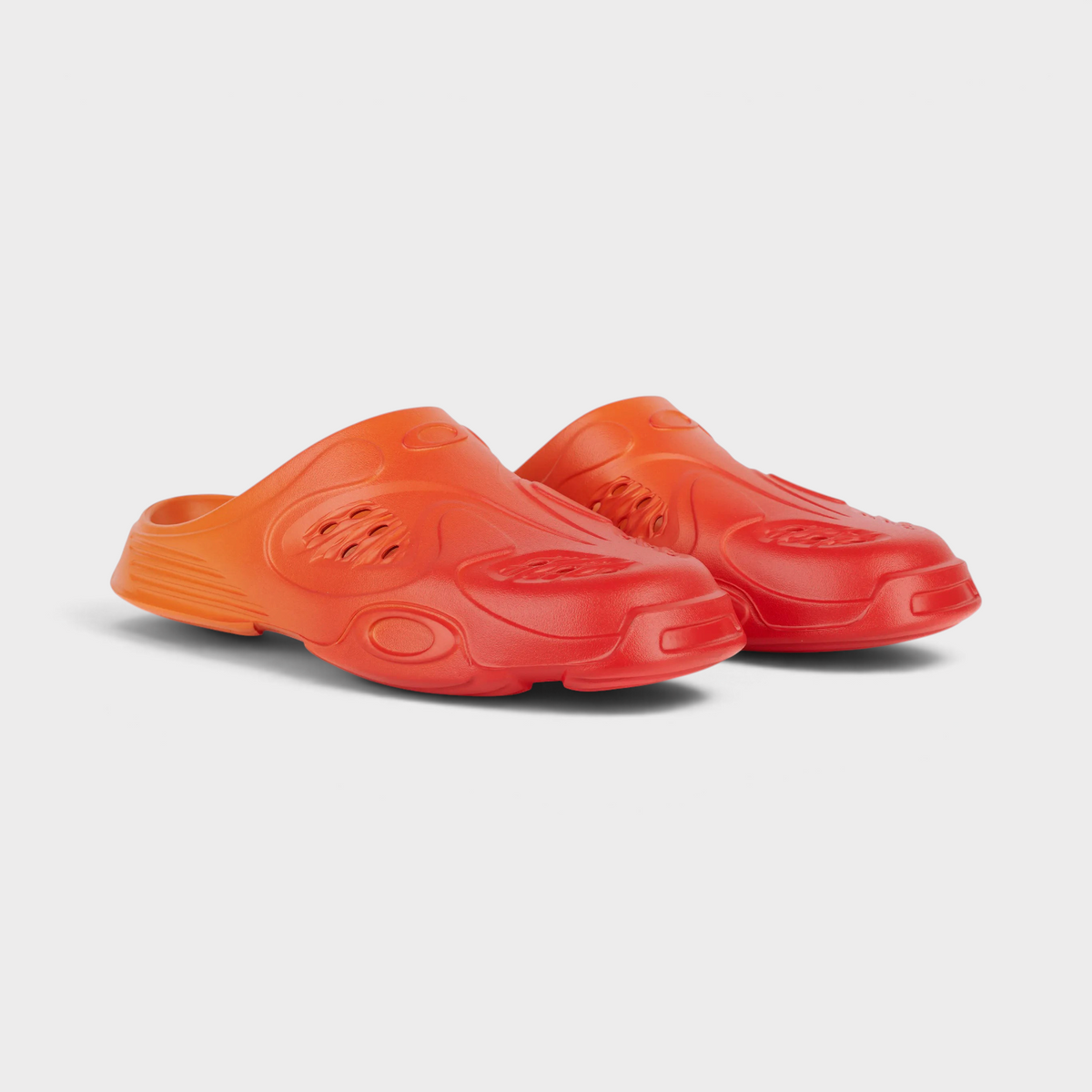 Supplied Fashion Braindead x Oakley Factory Team Gradient Paguro slip-on shoes in climbing ivy and rosin orange