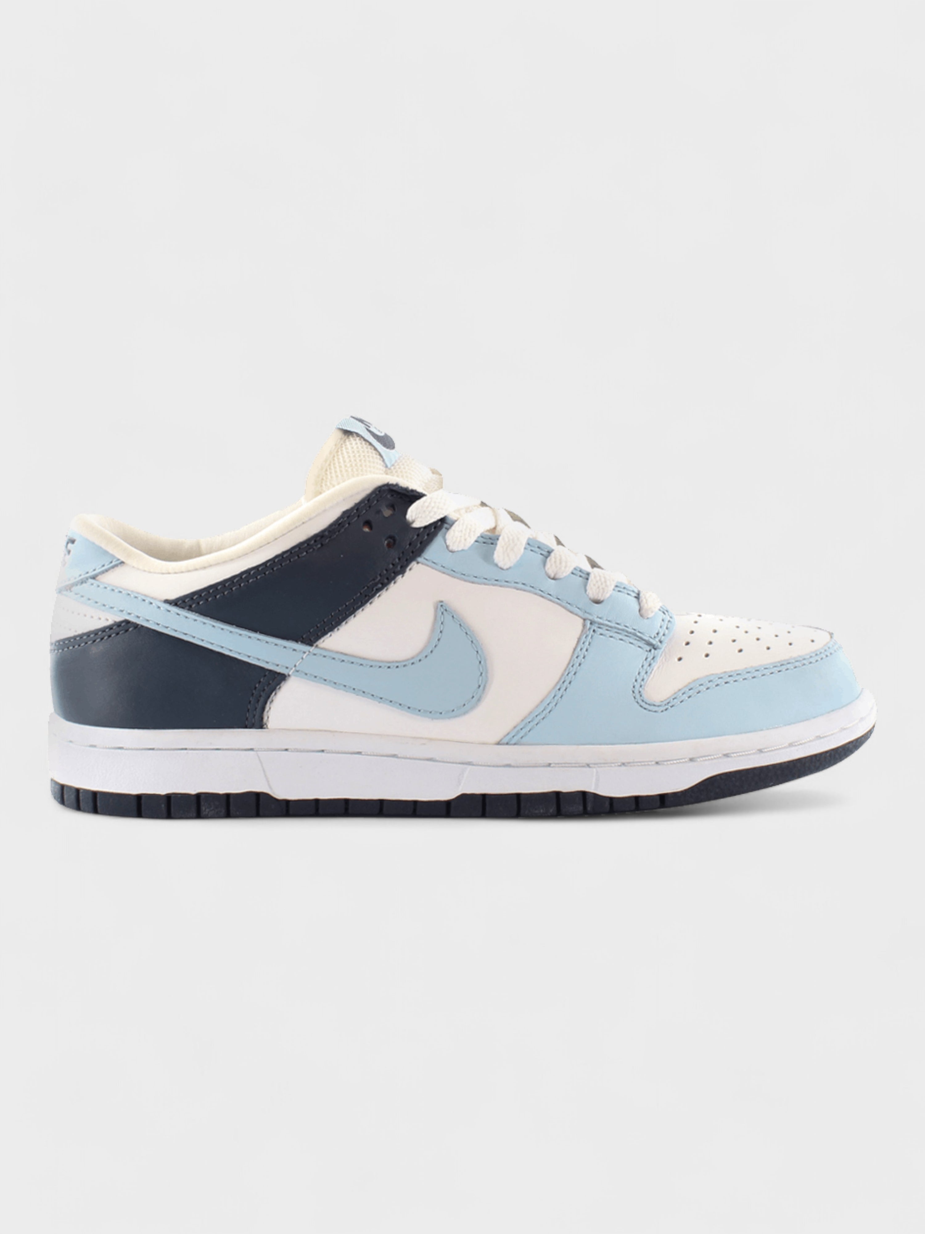 Nike Wmns Dunk Low Pro 'White Pale Blue'