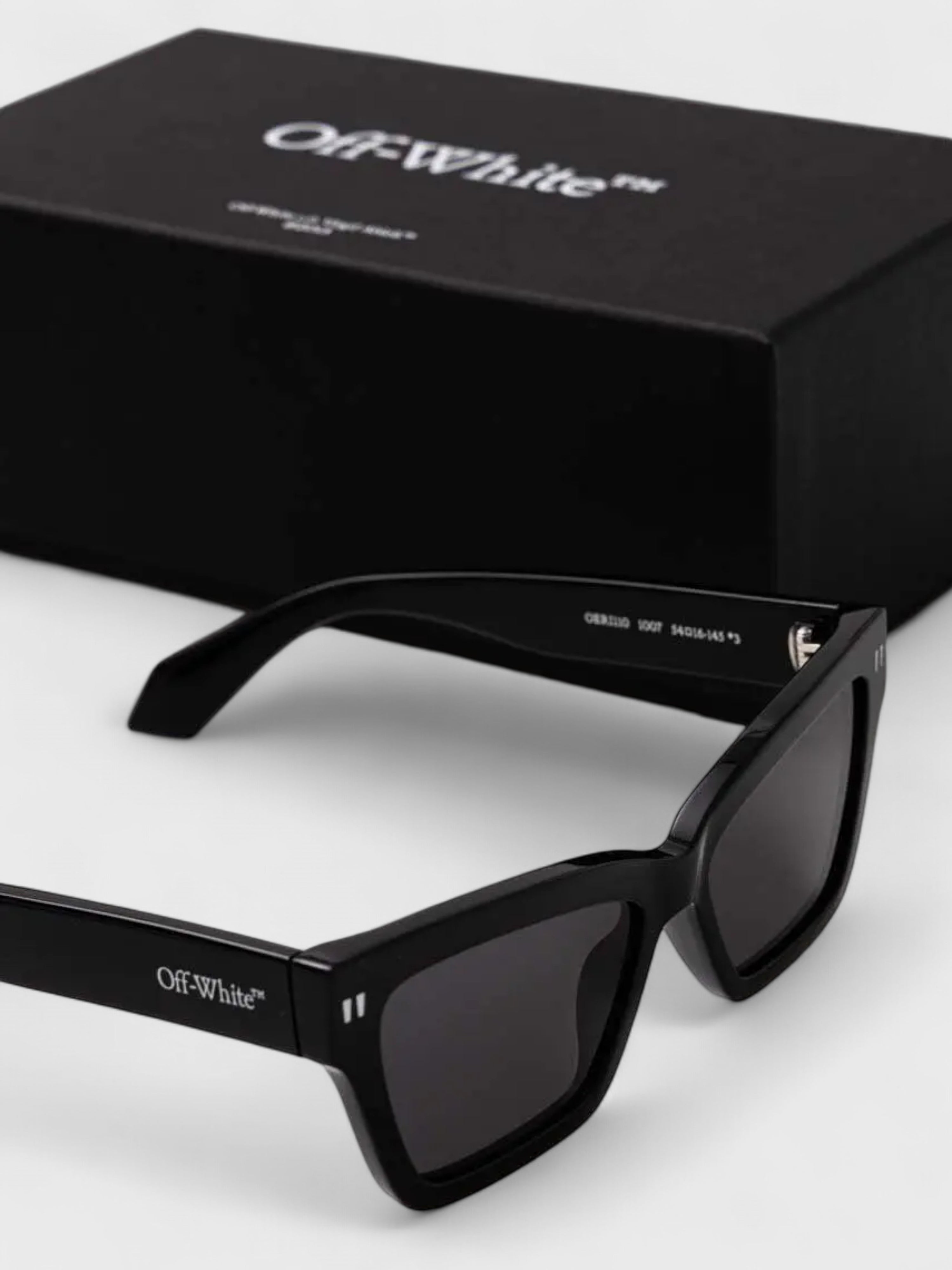 Off-White Cincinnati Square Sunglasses Black/Dark