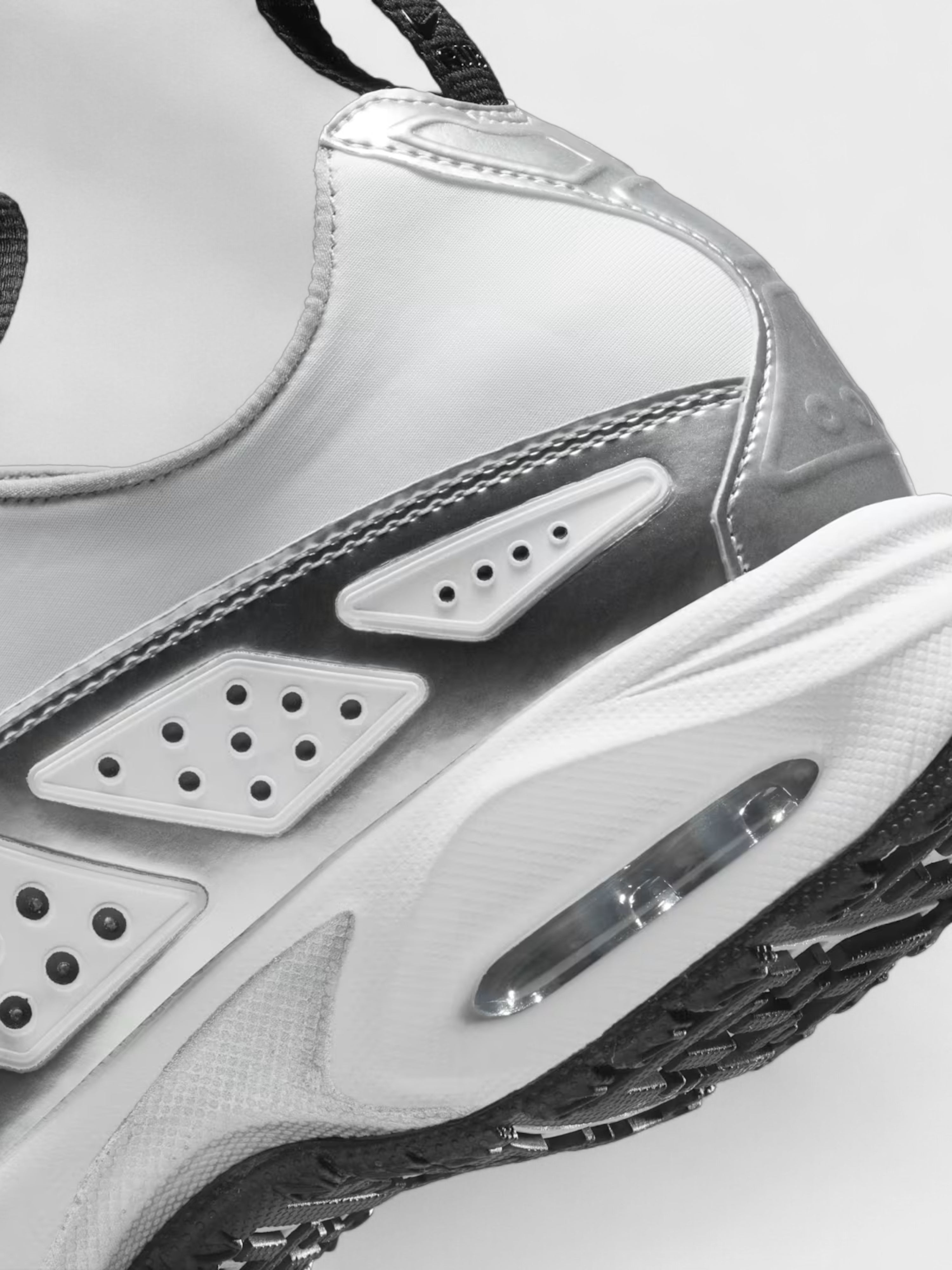 Nike Air Max SNDR SE White Silver Black