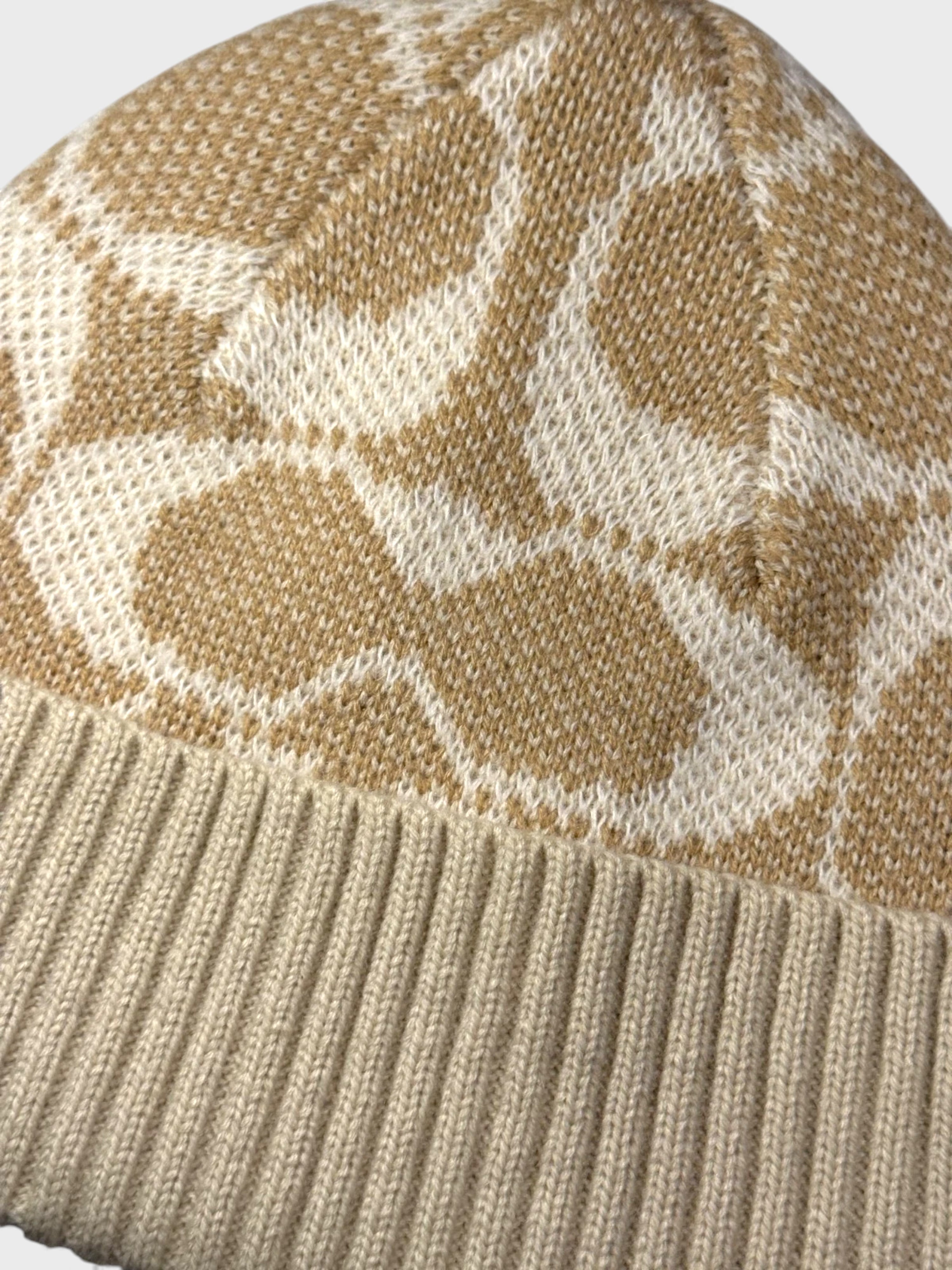 Coach Signature Jumbo Beanie Camel Beige