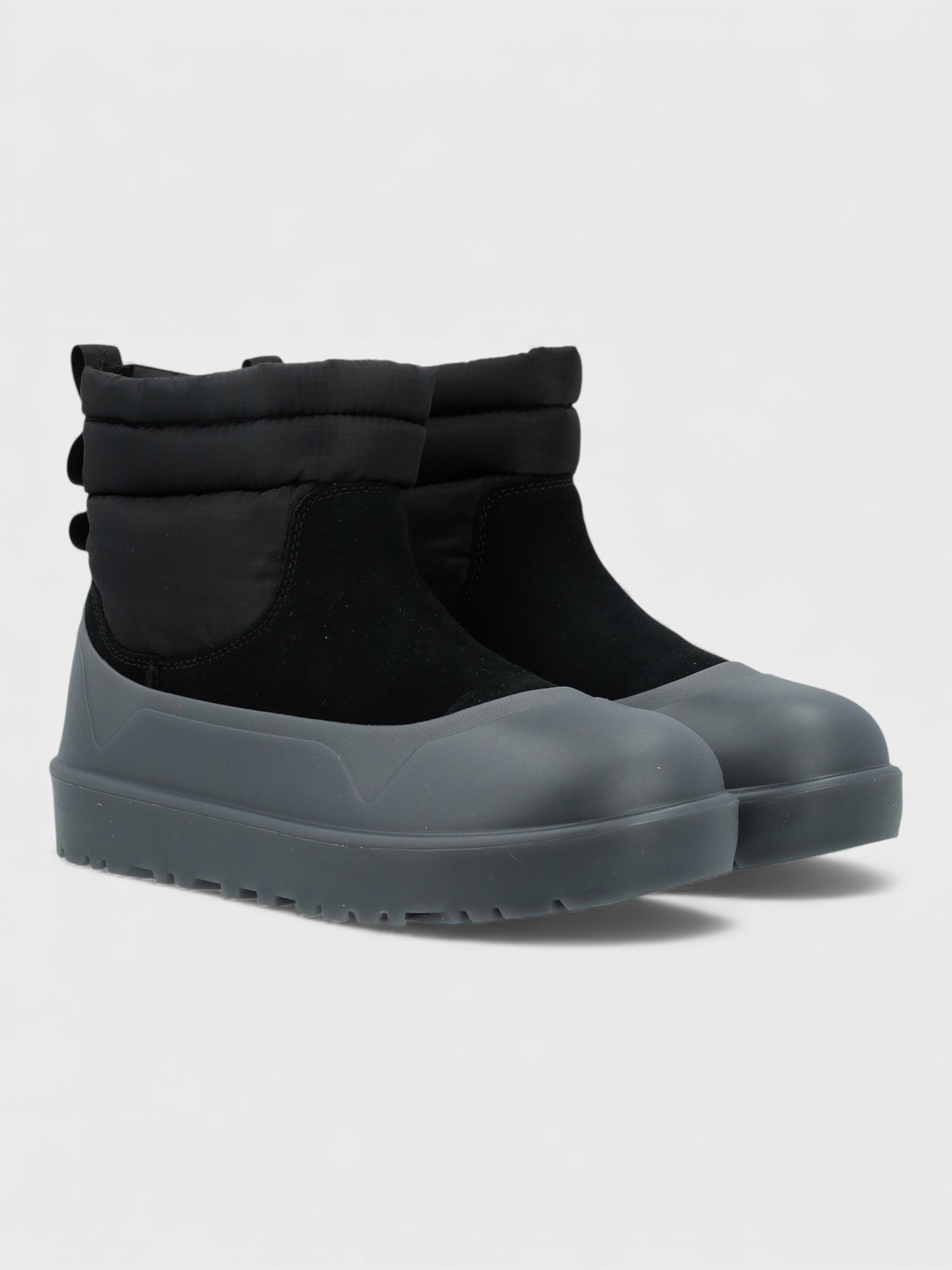 UGG M Classic Mini Mod Boot in Black Nylon