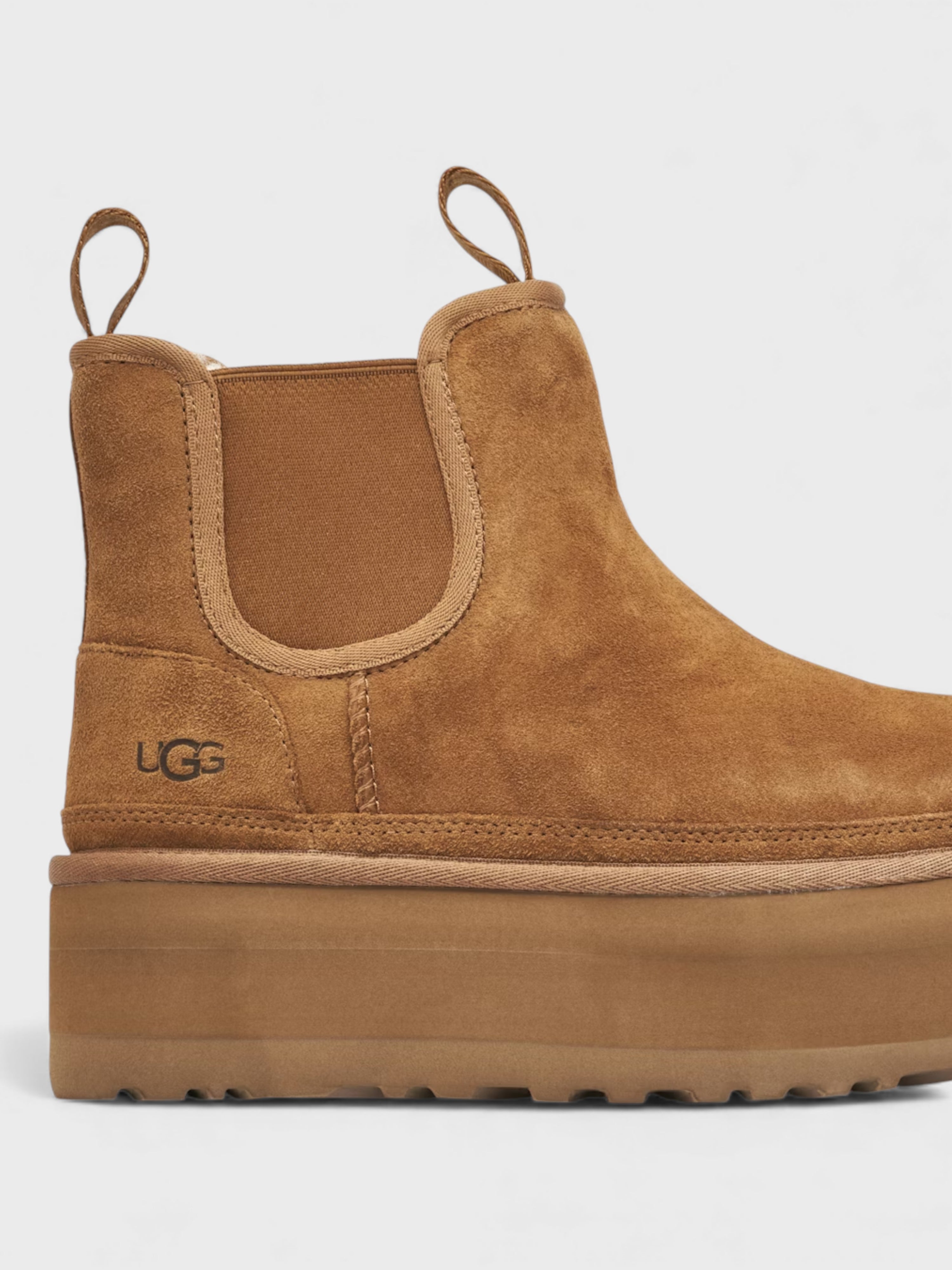 UGG Neumel Platform Chelsea Boot Chestnut Womens