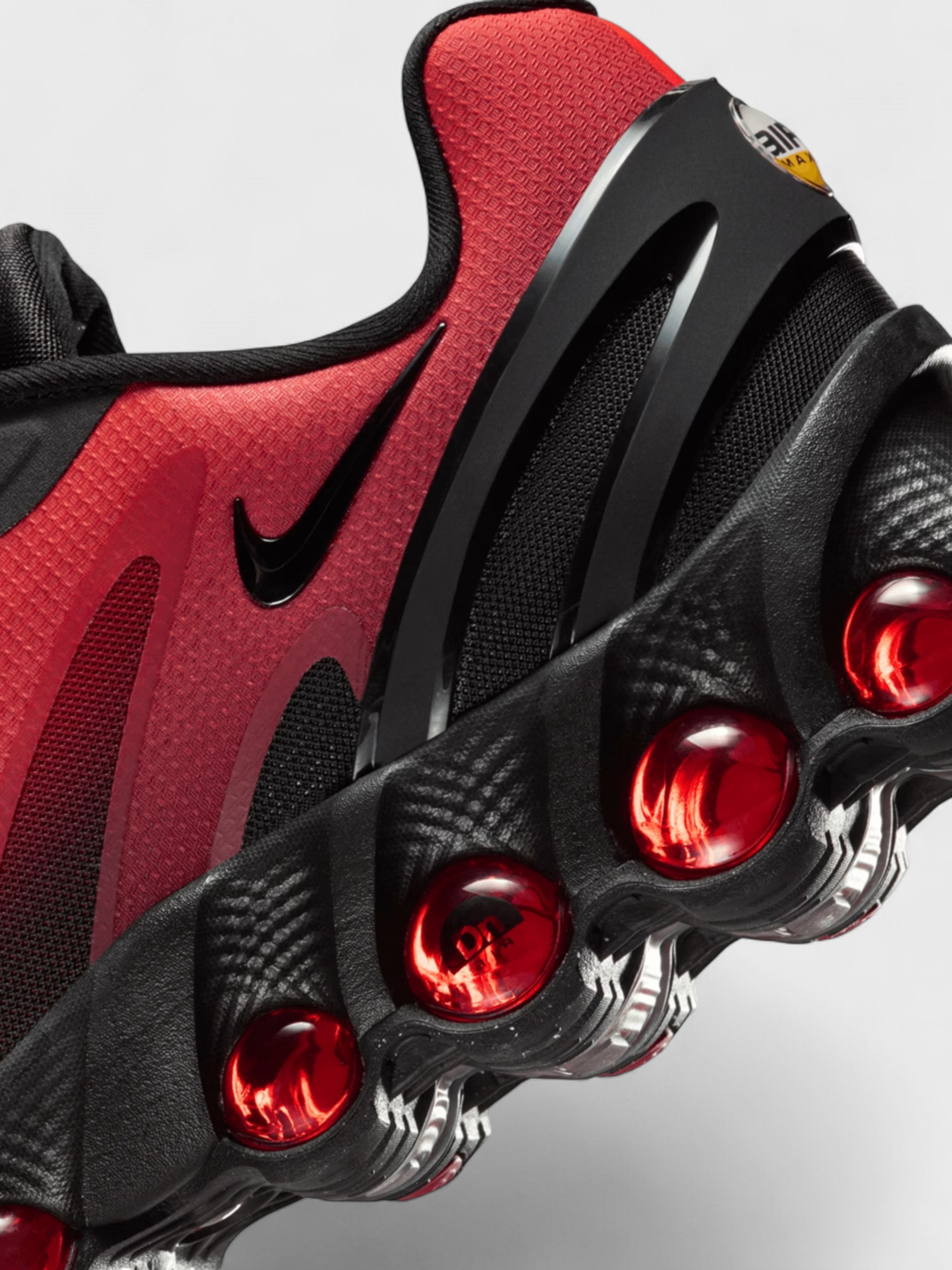 Nike Air Max DN8 Black Gym Red