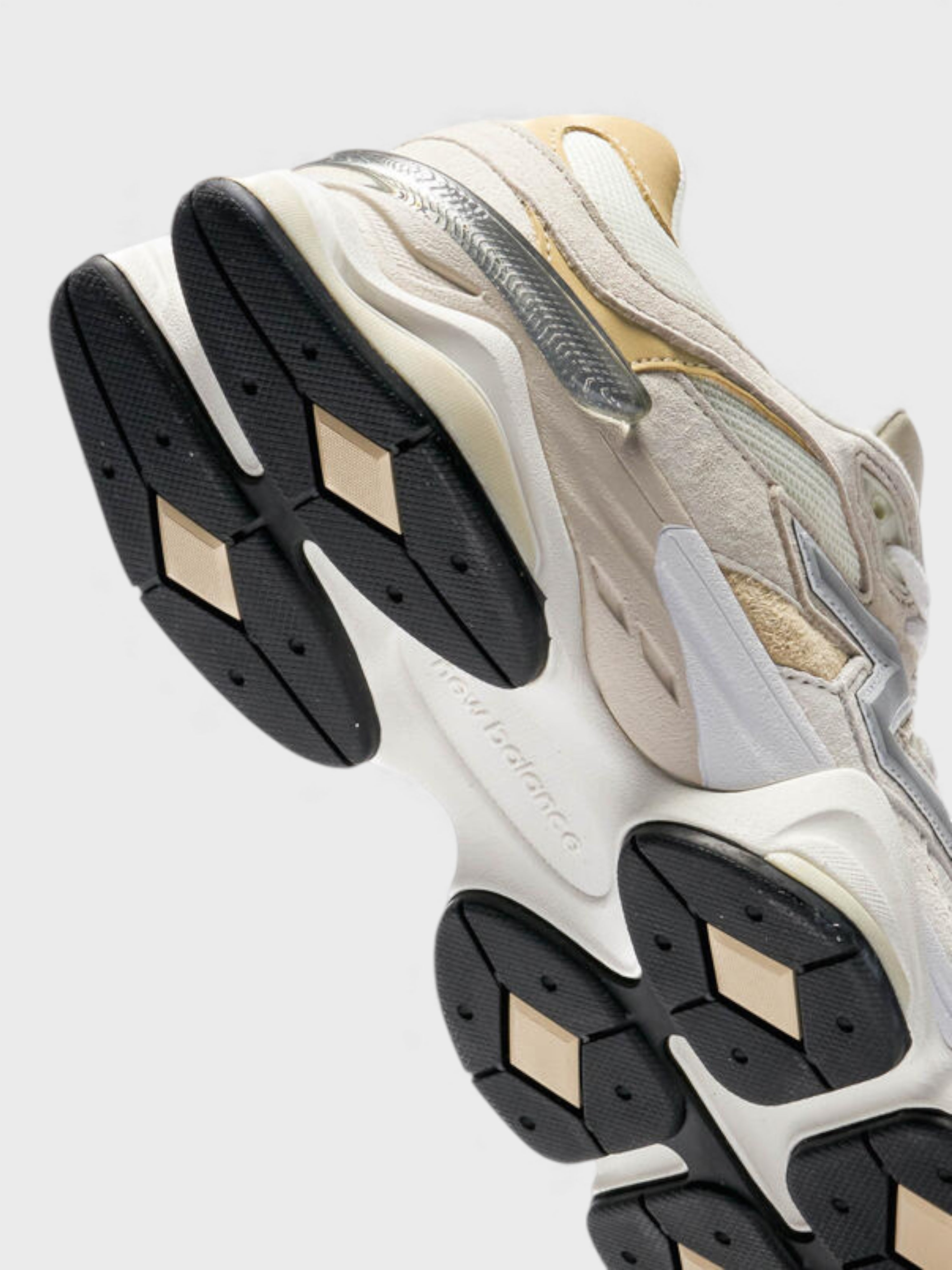 New Balance 9060 Turtledove Beige