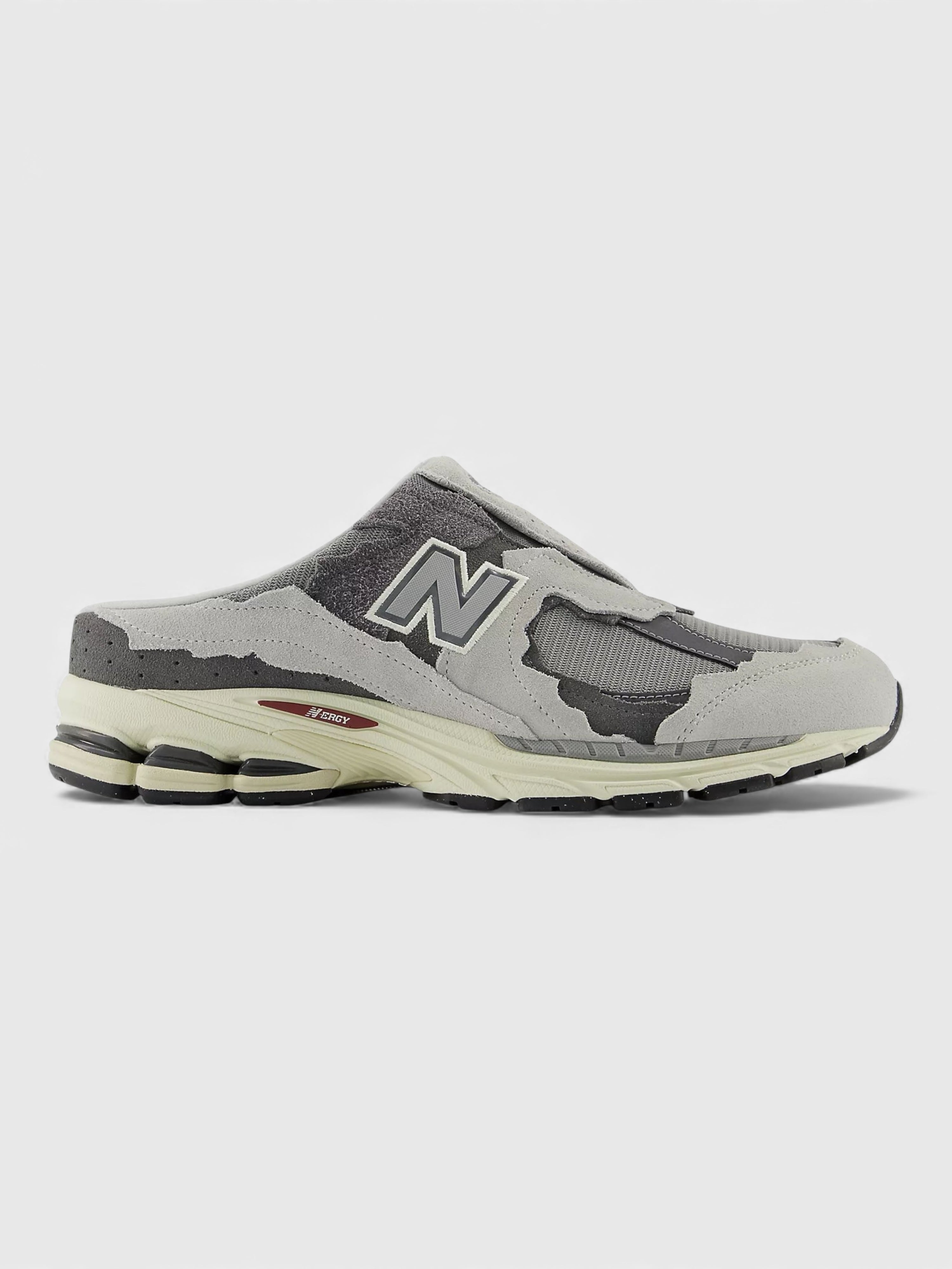 New Balance 2002R Mule Protection Pack Grey