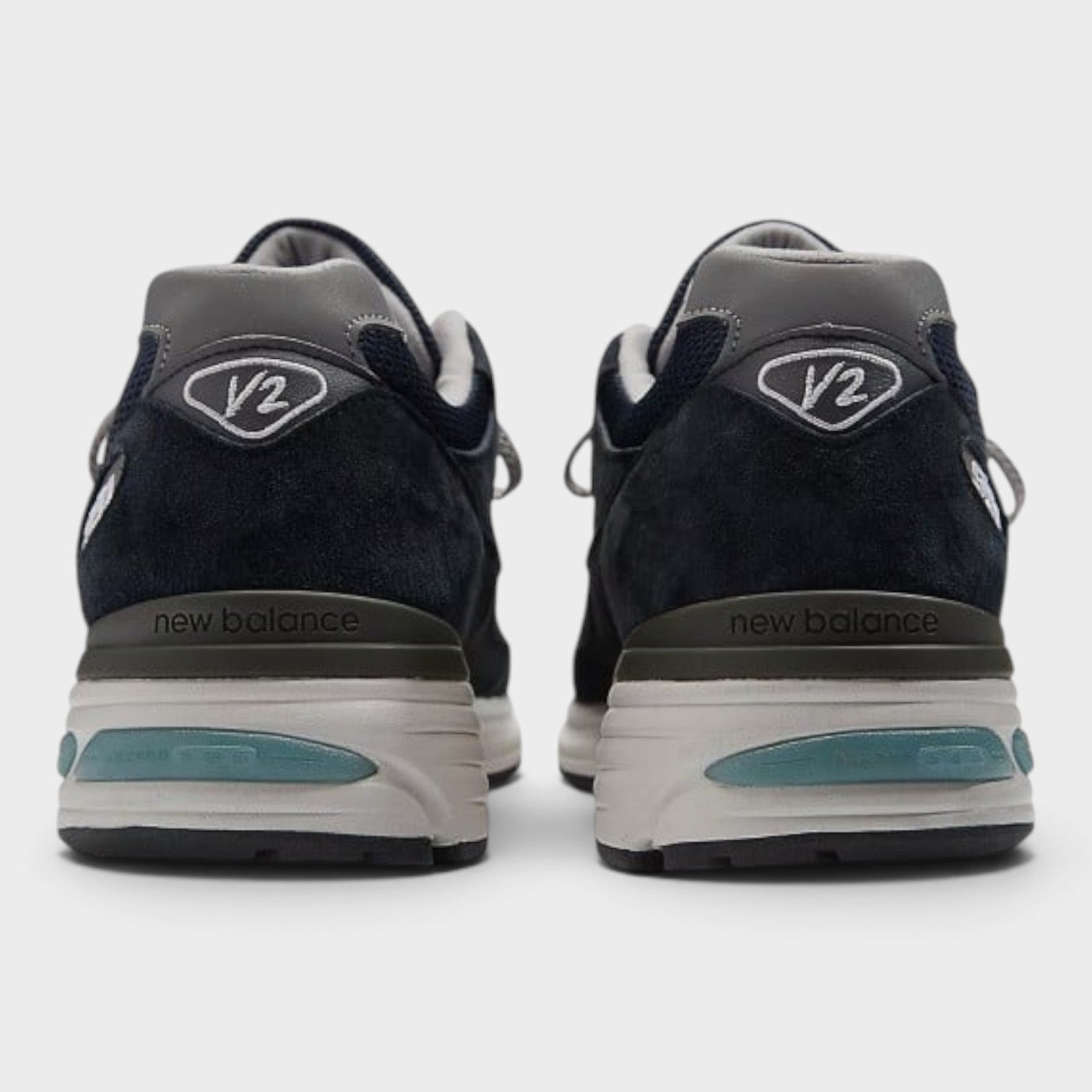 991v2 Made in England Dark Navy