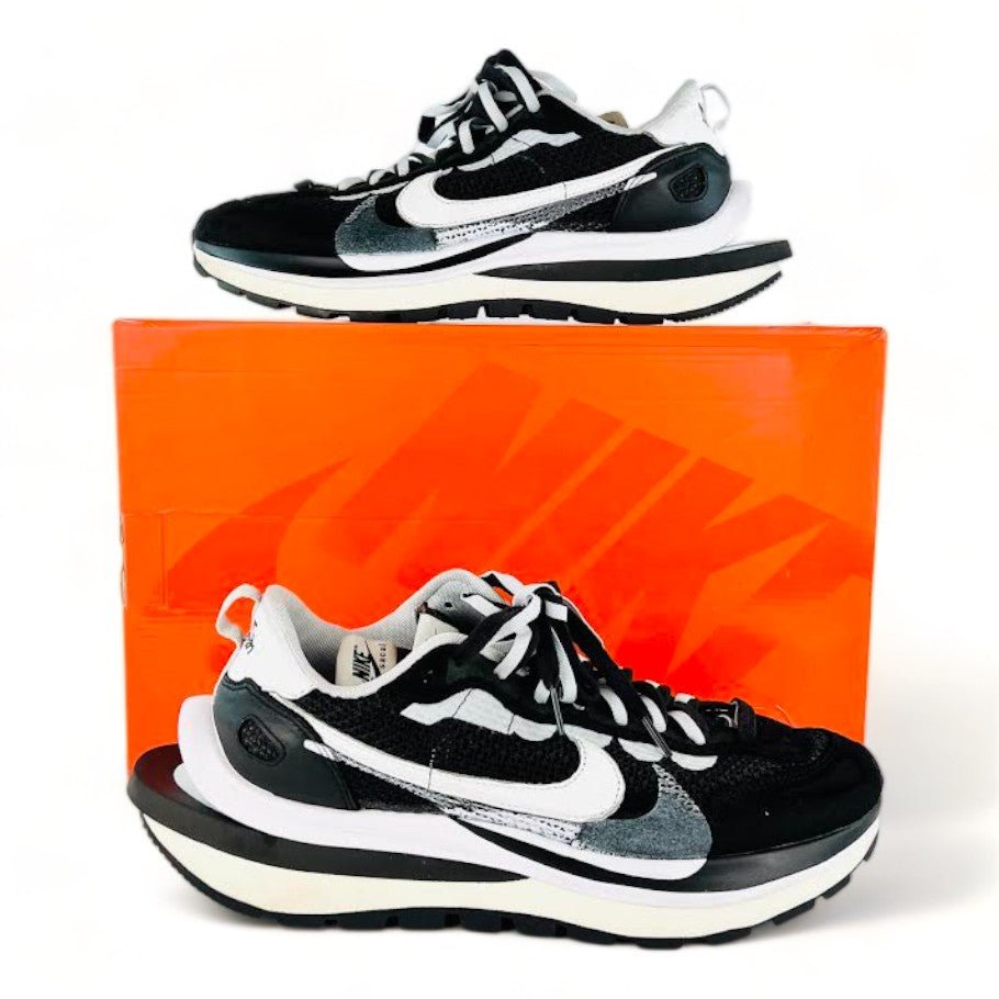 Nike Vaporwaffle sacai Black White UK11 - Supplied LuxuryNIKE X SACAI