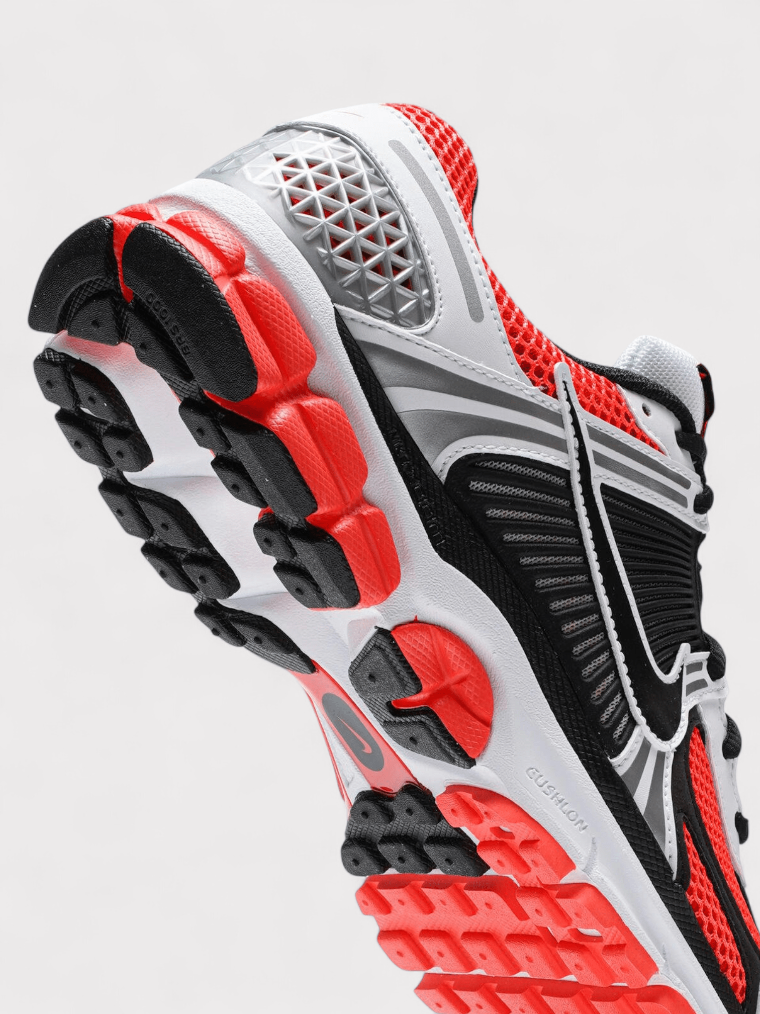 Nike Zoom Vomero 5 SE Bright Crimson - Supplied FashionNike