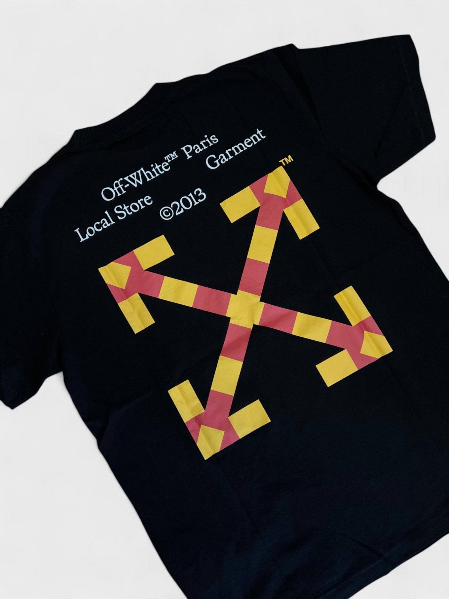 Off - White Arrow Paris T-Shirt Black - Supplied FashionOff - White