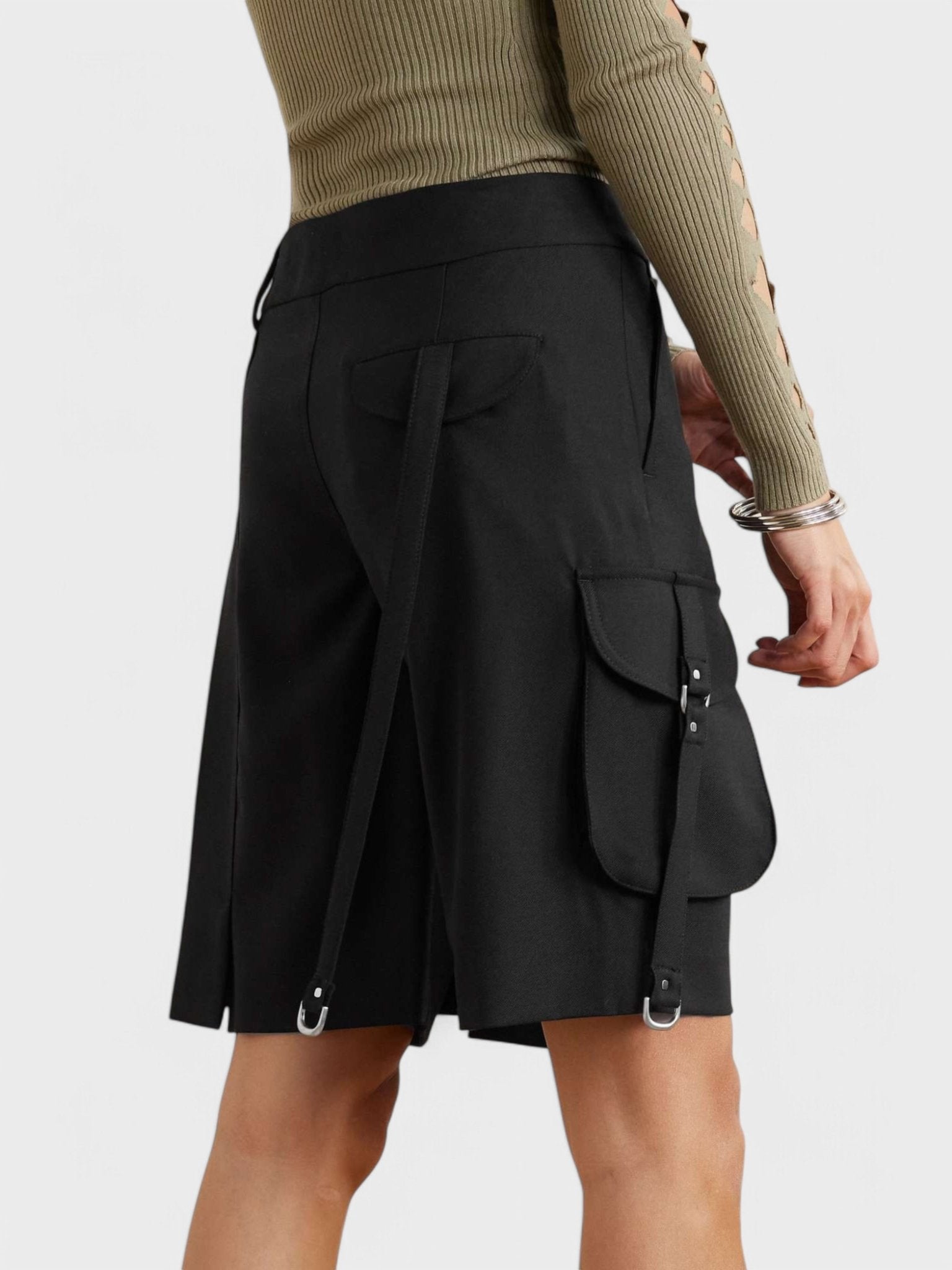 Off - White Blend Cargo Pleated Shorts Black - Supplied FashionOff White