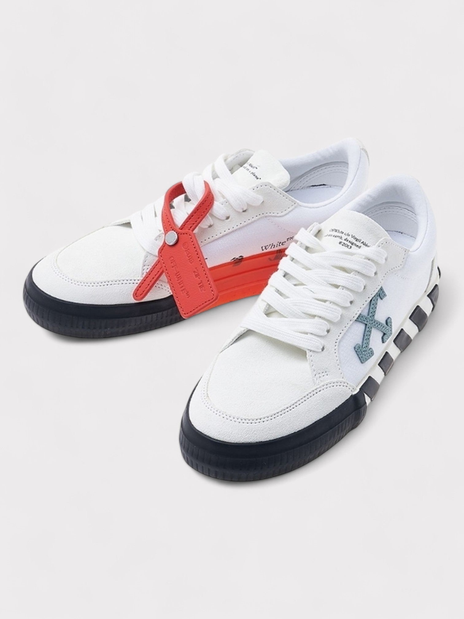 Off - White Low Vulcanized Canvas Sneakers White Blue - Supplied FashionOff White