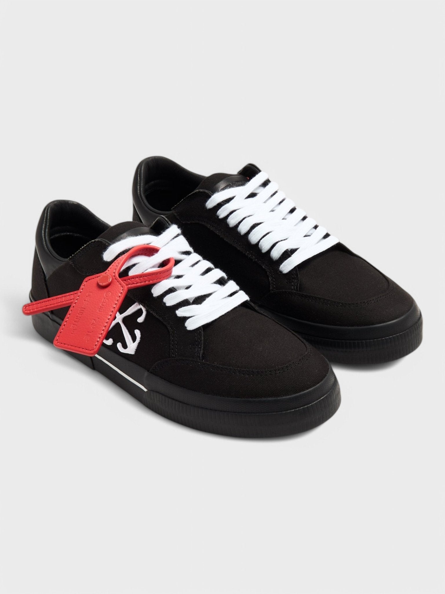 Off - White Wmns New Low Vulcanized 'Black White' - Supplied FashionOff White