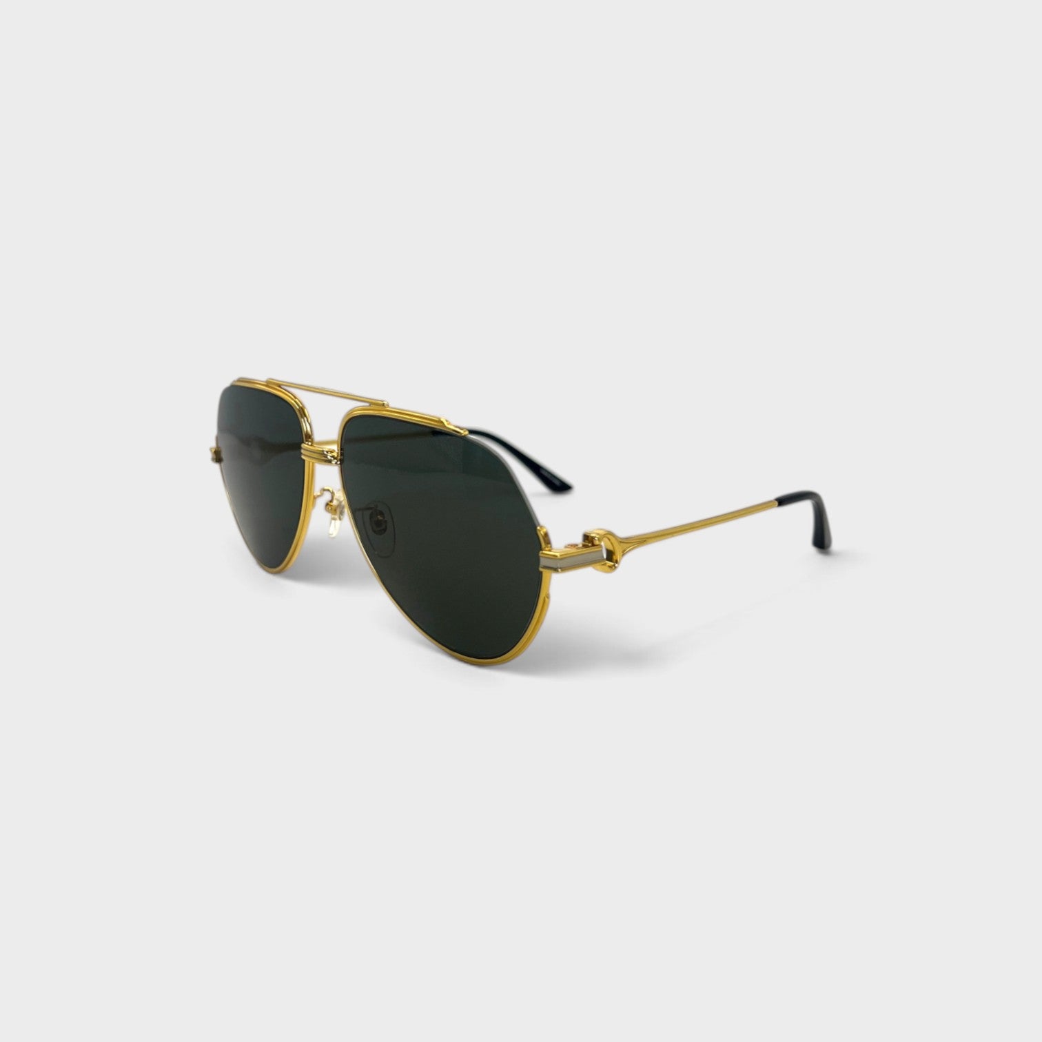 Supplied Fashion rounded sunglasses with gold metal frames and black lenses in a classic aviator-inspired design.