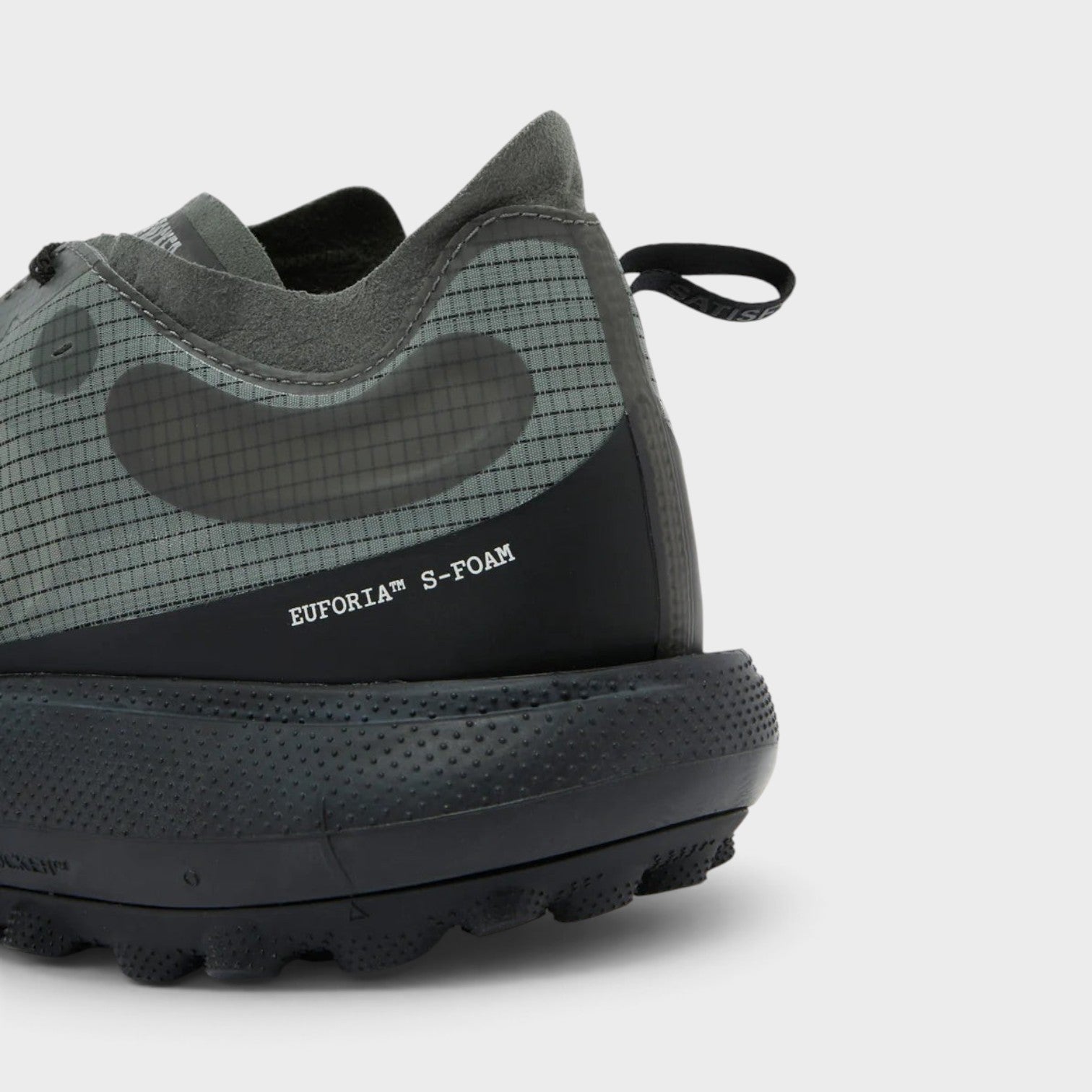 Supplied Fashion U The Rocker sneakers in shadow grey featuring a grid-patterned upper and textured S-FOAM sole