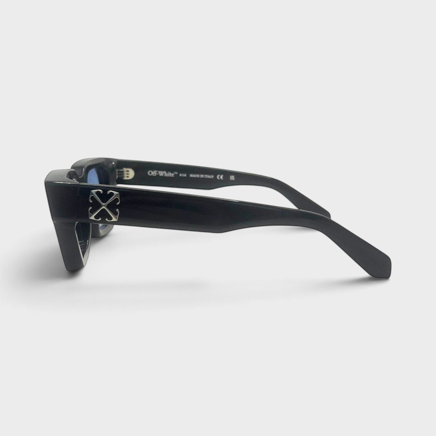 Supplied Fashion Virgil Arrows black acetate square sunglasses with silver logo detail on the temple side view