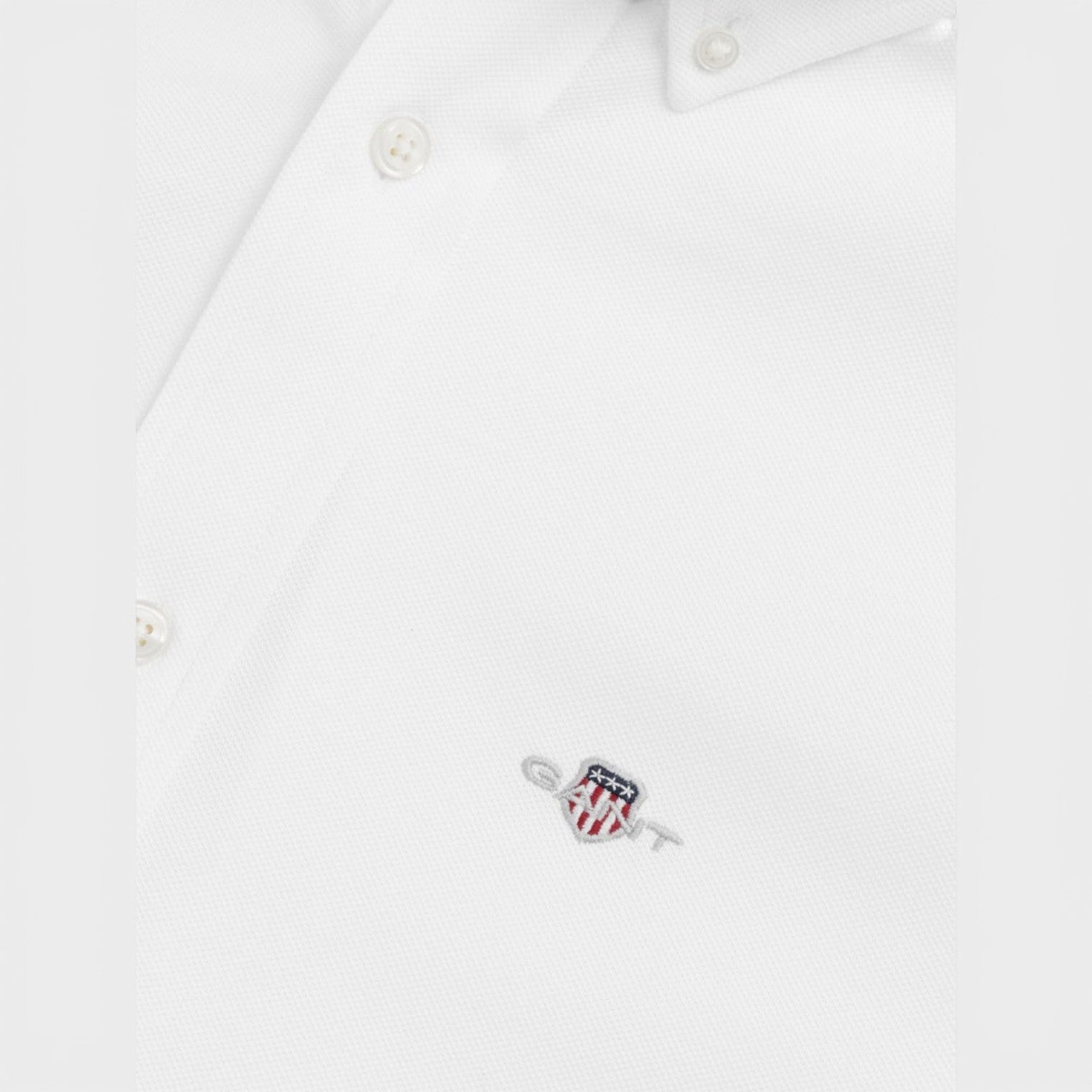Supplied Fashion white regular fit jersey pique shirt with button-down collar and embroidered chest logo detail