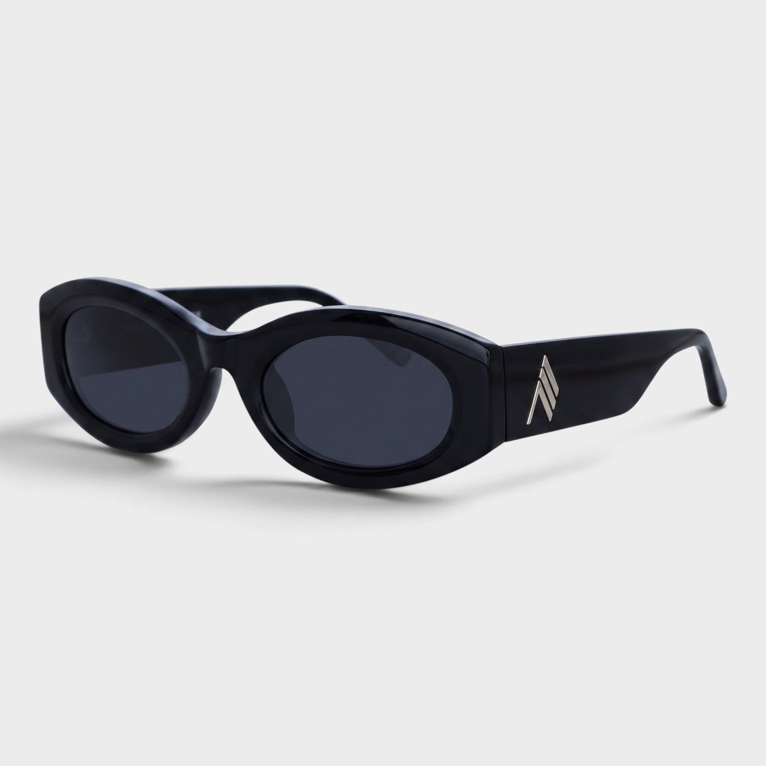 Linda Farrow Berta Oval Sunglasses Black